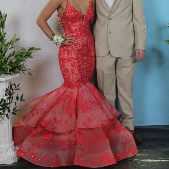 ellie wilde Dresses & Skirts - Ellie Wilde Mermaid Prom Dress